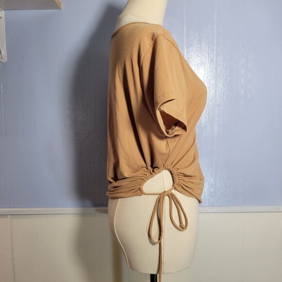 Rue + 1X Light Tan Round Neck Shortsleeve Scrunched Tie Side Casual T-Shirt - Picture 4 of 8